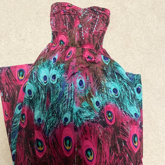 Long strapless gown - Picture 1 of 1